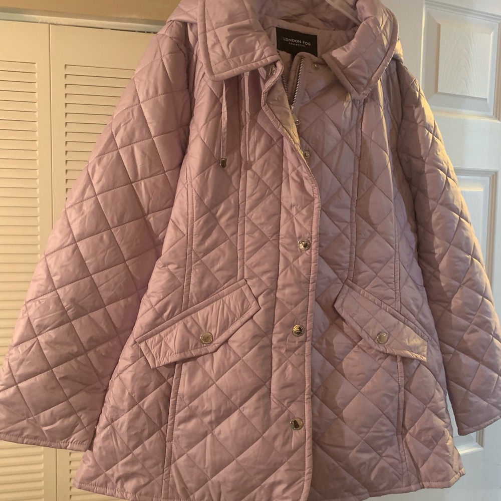 LONDON FOG DIAMOND QUILTED JACKET, SIZE XL, NWOT.